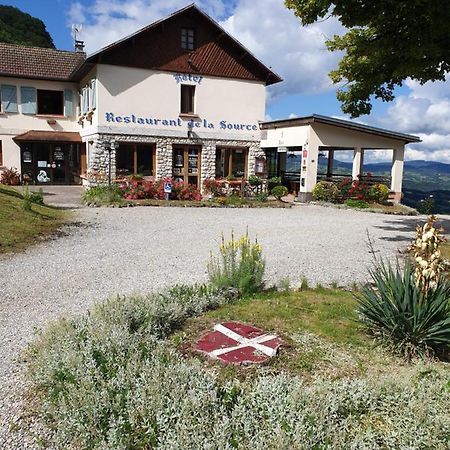 La Source Jacquet Depuis 1954 Hotel Et Studio Saint-Jean-de-Chevelu Eksteriør billede