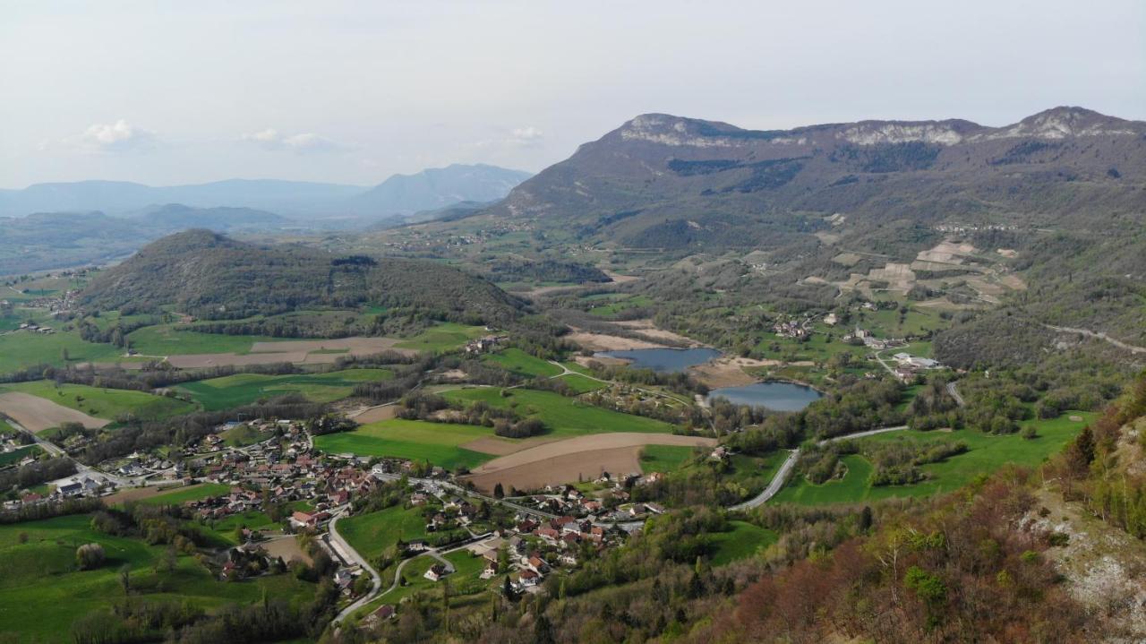 La Source Jacquet Depuis 1954 Hotel Et Studio Saint-Jean-de-Chevelu Eksteriør billede